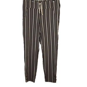 𝅺SOHO pants, size medium sable/cream color